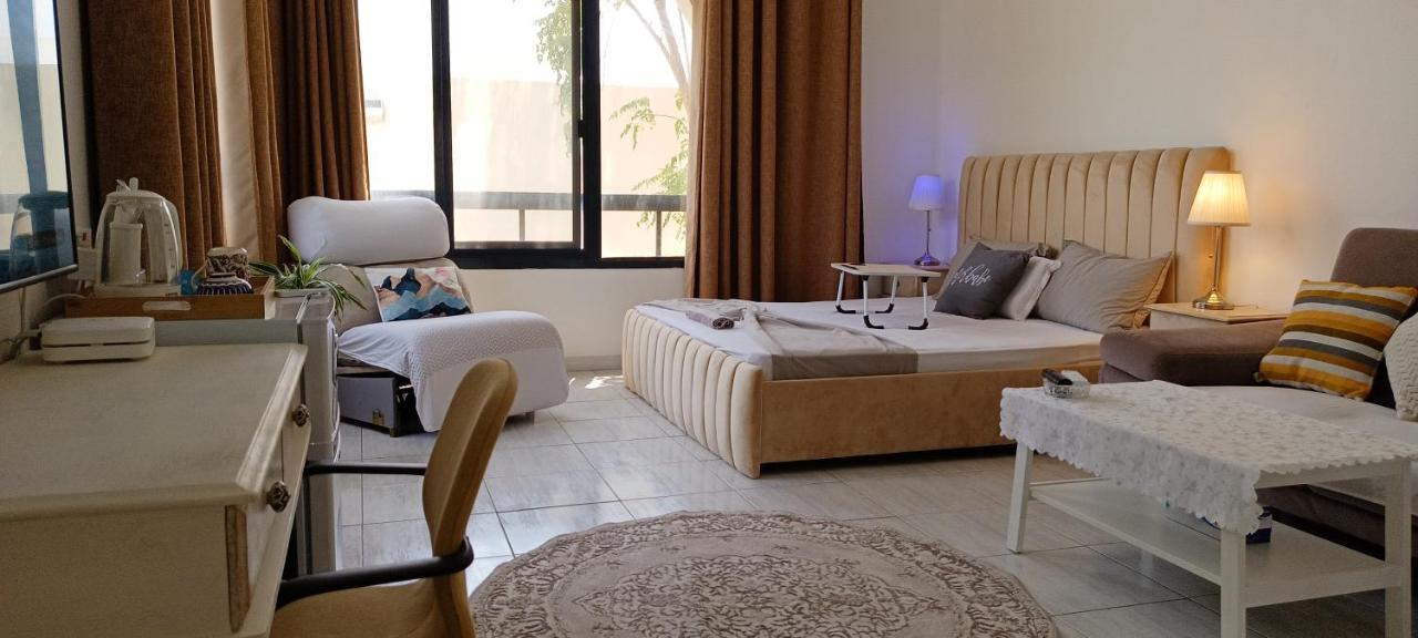 Jumeirah Beach Villa Dubái Exterior foto